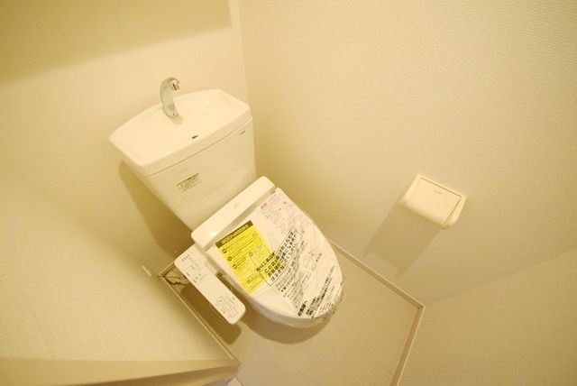東武東上線 川越駅 徒歩9分 3階建 築10年のトイレ写真
