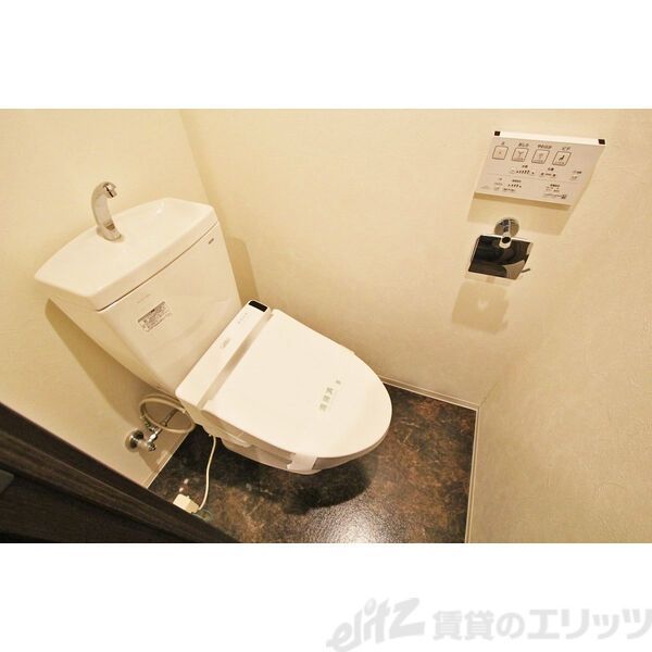 セレニテ梅田北Premiumのトイレ写真