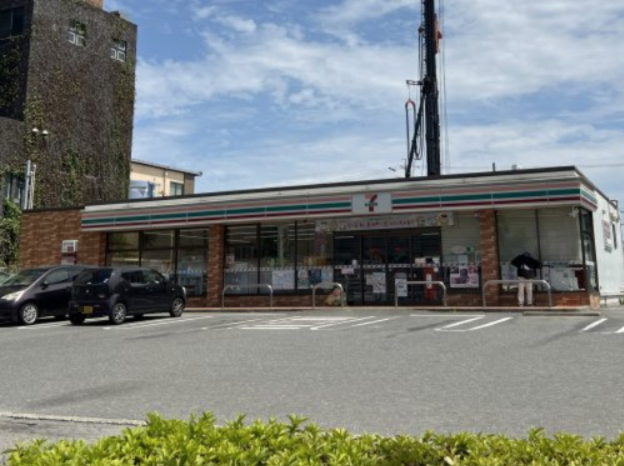 コンビニ　セブンイレブン　名古屋舟戸町店（コンビニ）まで801m