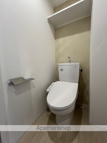 地下鉄御堂筋線 中津駅 徒歩6分 15階建 築3年のトイレ写真
