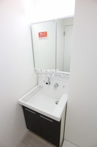 阪急千里線 吹田駅 徒歩13分 3階建 新築の内装写真