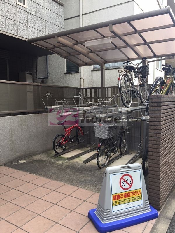 ＪＲ総武線 高円寺駅 徒歩1分 4階建 築20年の外観写真