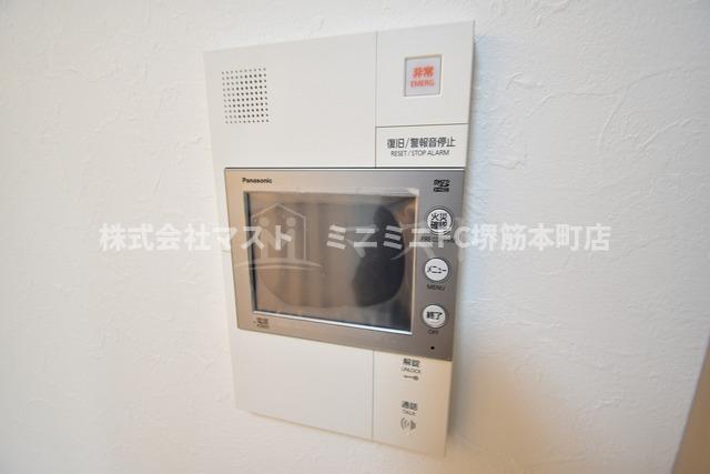 セキュリティ　※奇数階は床・建具とブラウン系です。