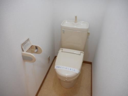 Aレガート千葉椿森B棟のトイレ写真