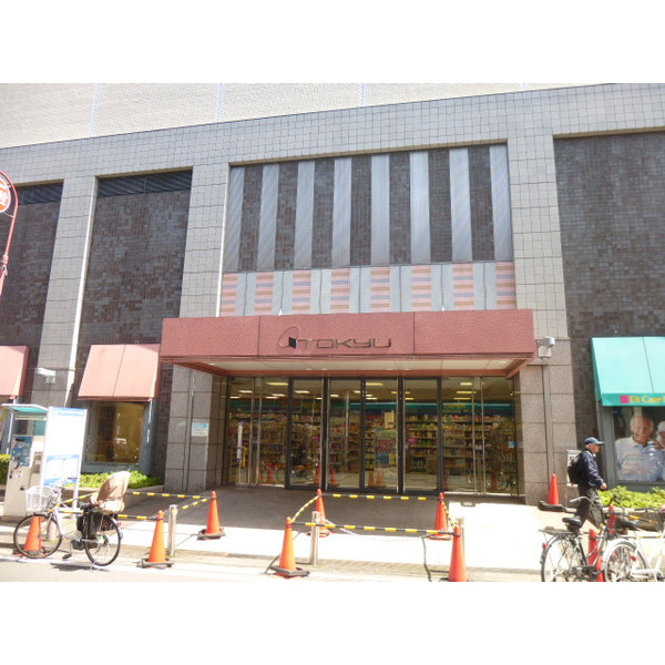 ショッピングセンター　日吉東急ａｖｅｎｕｅ（ショッピングセンター）まで989m