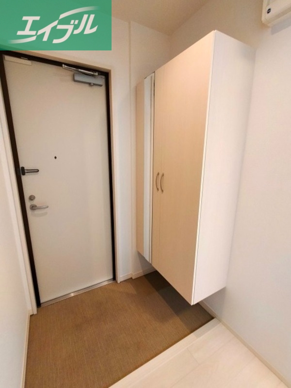 カーサ・リアライズ寿町の玄関写真