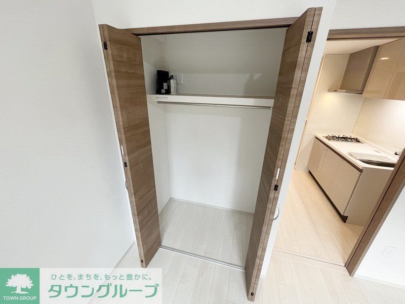 収納　別部屋参照の為色味が異なります。