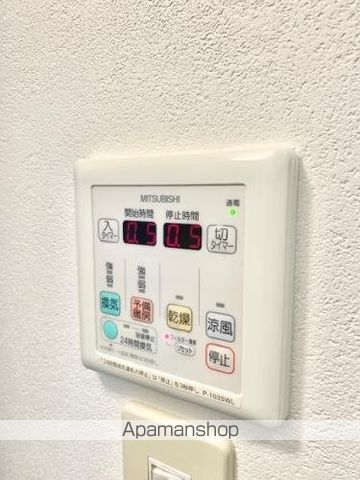 地下鉄空港線 東比恵駅 徒歩19分 9階建 築19年の玄関写真