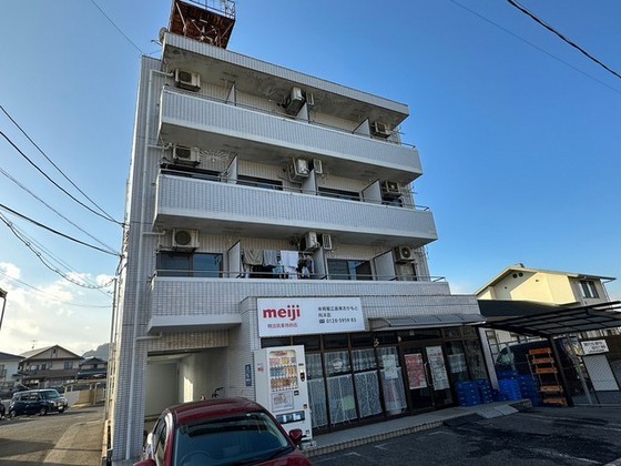 サンシャイン向洋の外観写真
