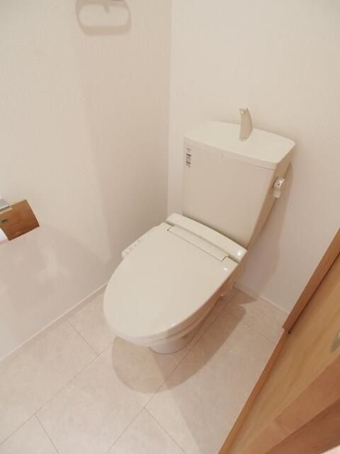 シャトルのトイレ写真