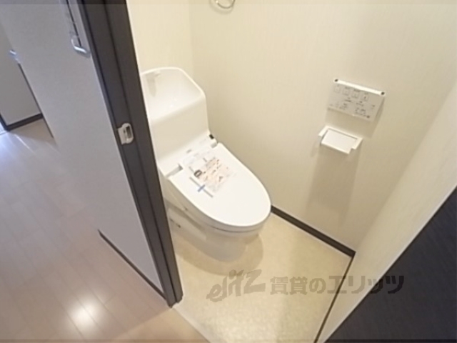 サクシード伏見京町のトイレ写真