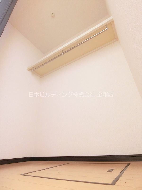 収納　ウォークインクローゼット