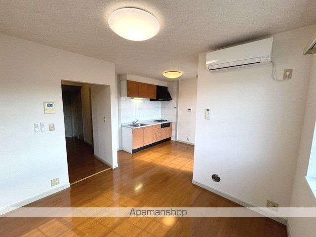 グランディールの居間写真