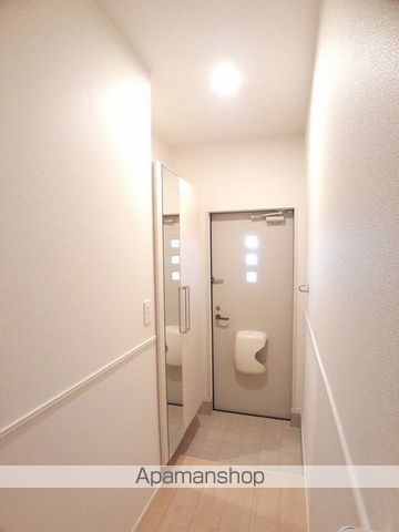 ＪＲ和歌山線 岩出駅 徒歩20分 2階建 築10年の玄関写真
