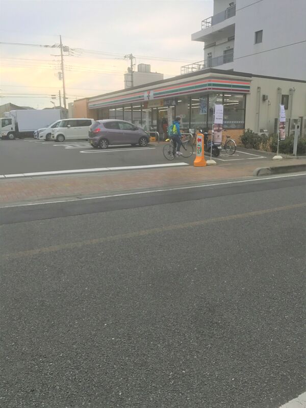 コンビニ　セブンイレブン所沢元町店（コンビニ）まで461m