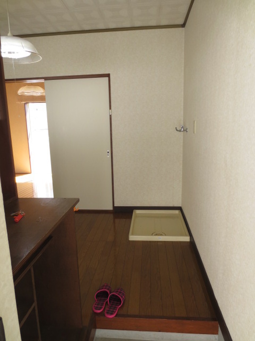 平成ハイツ11号棟の玄関写真