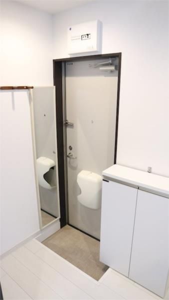アイコート久我山の玄関写真