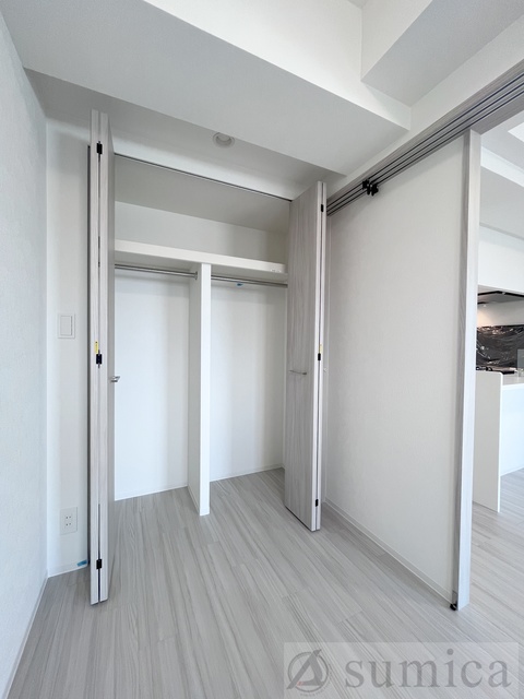 収納　同メーカー施工の参考写真です