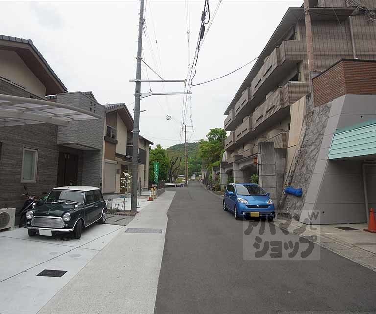 その他　前面道路です。