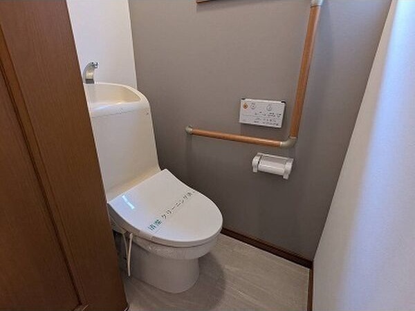 ＪＲ千歳線 北広島駅 徒歩20分 1階建 築18年のトイレ写真