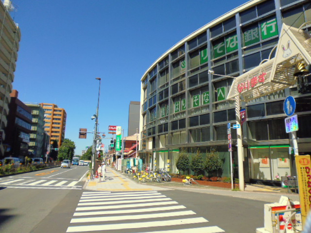 銀行　りそな銀行成増支店（銀行）まで511m