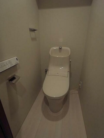 ＪＲ総武線 西船橋駅 徒歩4分 6階建 築10年のトイレ写真