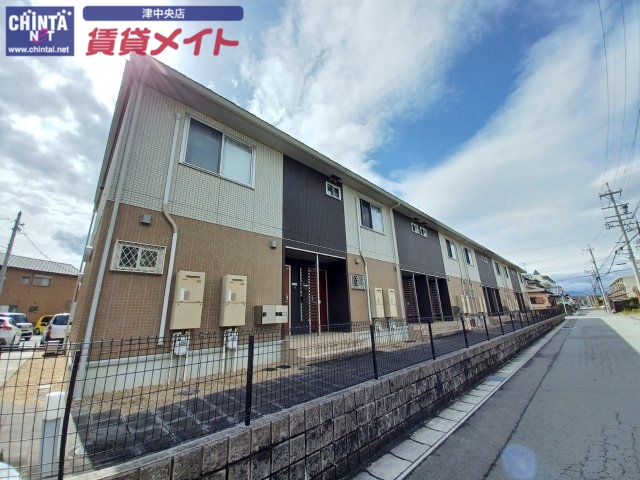 グレイスアベニュー一身田 Aの外観写真