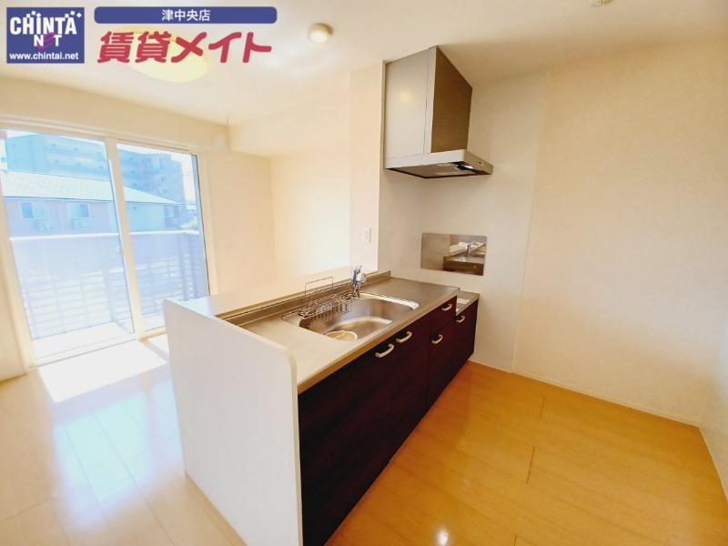 グレイスアベニュー一身田 Aのキッチン写真
