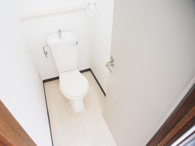 トイレ　コンパクトで使いやすいトイレです