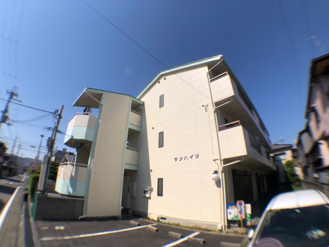 建物外観　防犯カメラ付きでセキュリティ安心！