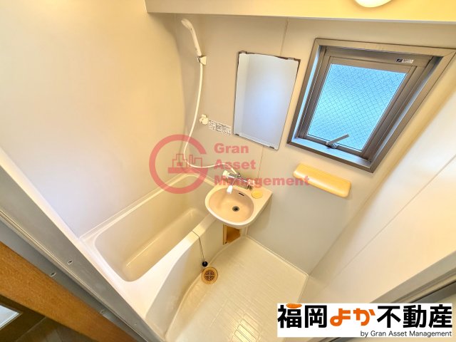 バス・シャワールーム　【福岡よか不動産】日々の暮らしに欠かせないお風呂です