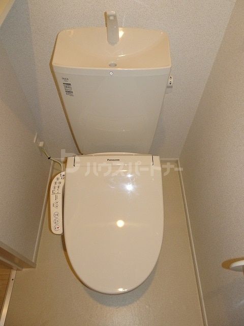 トイレ　トイレ