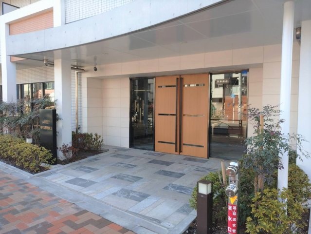 エントランス　毎日通るエントランスはこのようになっています