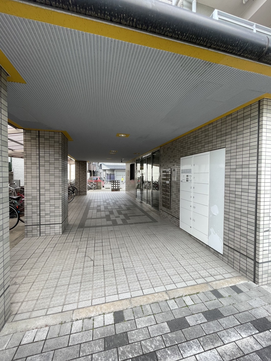 エントランス