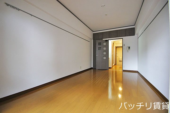居室・リビング　類似写真使用のため、現状を優先致します。