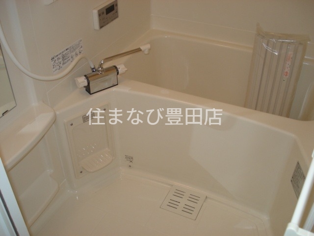 バス・シャワールーム　同型写真
