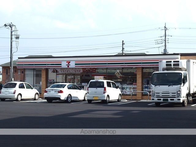 コンビニ　セブンイレブン前橋片貝１丁目店（コンビニ）まで500m