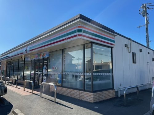 コンビニ　セブンイレブン 豊橋横須賀町店（コンビニ）まで979m