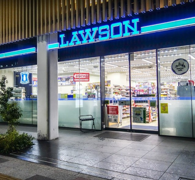 コンビニ　ローソン 築地二丁目店（コンビニ）まで168m
