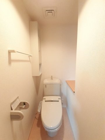 トイレ　シンプルで使いやすいトイレです