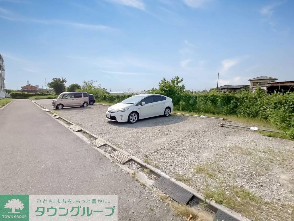 駐車場　駐車場