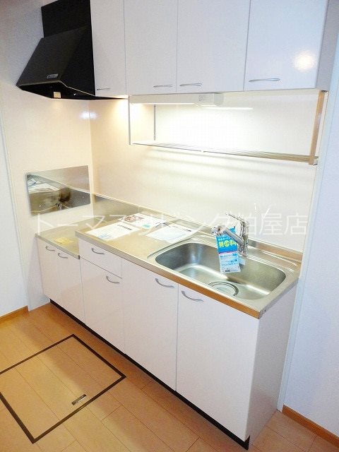 キッチン　別物件参考写真の為、現況優先です。別物件参考写真の為、現況優