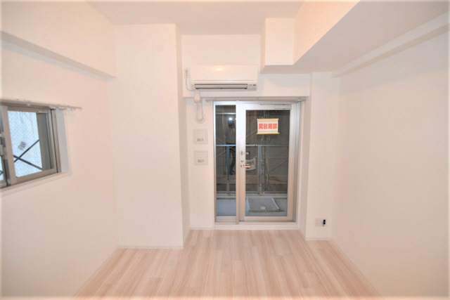 居室・リビング　写真は同マンションの別のお部屋のものです