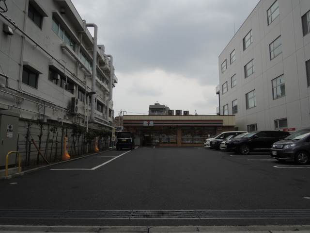 コンビニ　セブンイレブン　板橋小豆沢１丁目店（コンビニ）まで157m