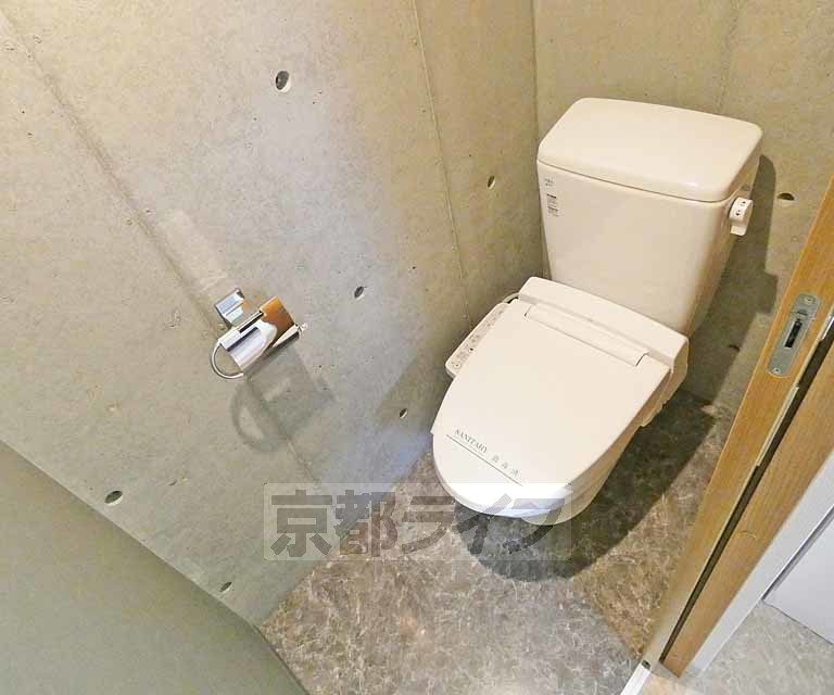 トイレ　ウォシュレット付きです！