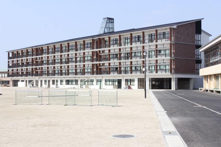 中学校　東海村立東海中学校（中学校）まで383m