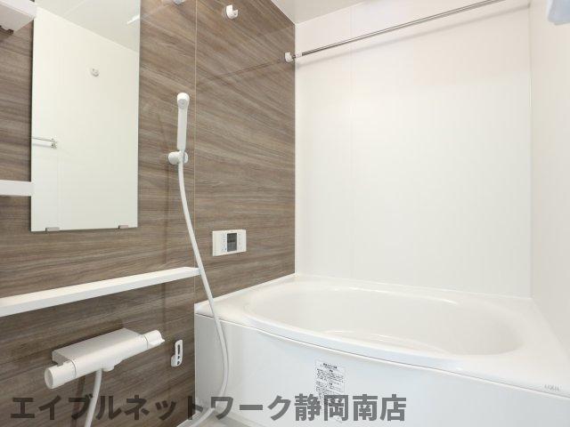 バス・シャワールーム　日々の疲れを癒すお風呂付です