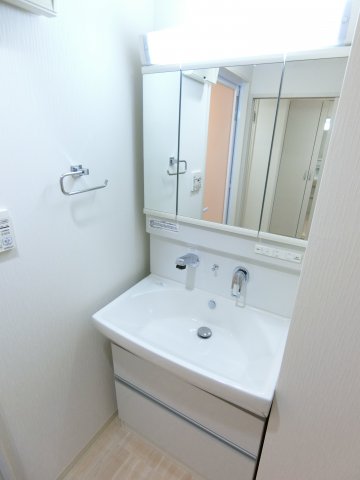 洗面設備　詳細は、RISUMO江坂本店→06-6155-7137まで♪