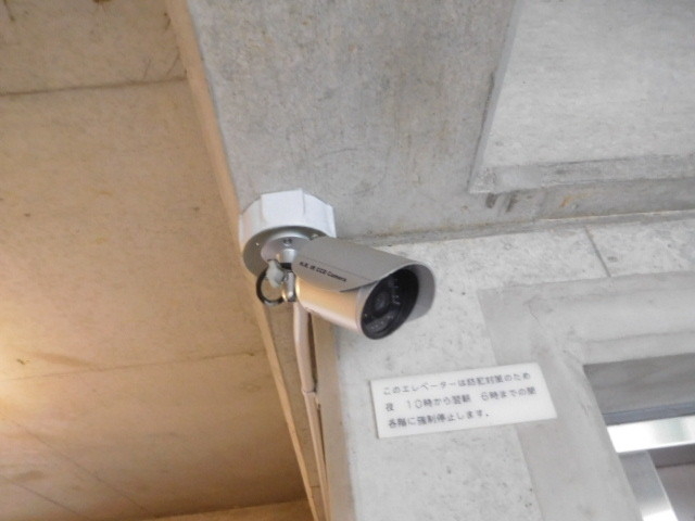 セキュリティ　防犯カメラバッチリ付いてます