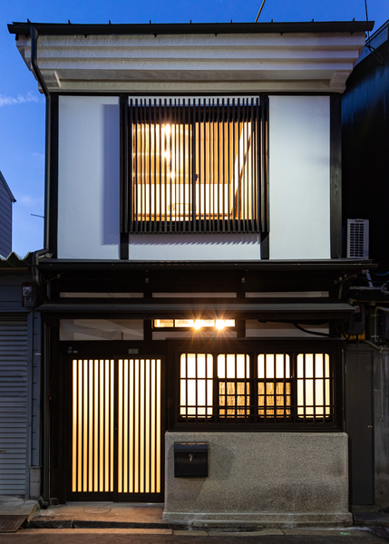 三遊居　町家ＴＲＡＤの建物外観